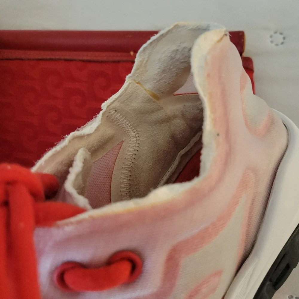 Authentic Chanel 19P Cruise Mesh & Lycra CC Logo Low-Top Sneakers White/Red - Picture 11 of 16